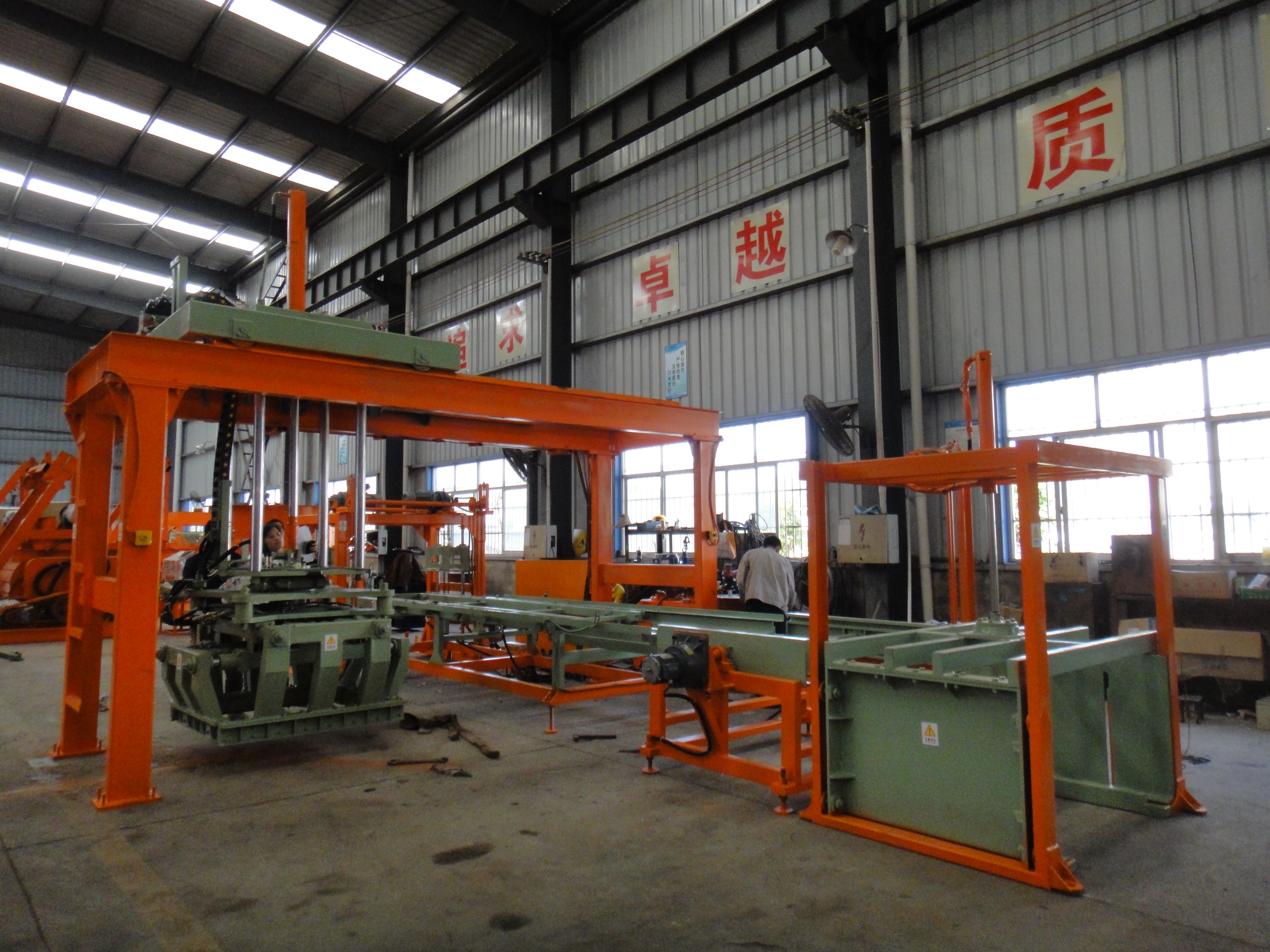 制磚機(jī),神塔機(jī)械,神塔磚機(jī),磚機(jī),廣西磚機(jī),神塔