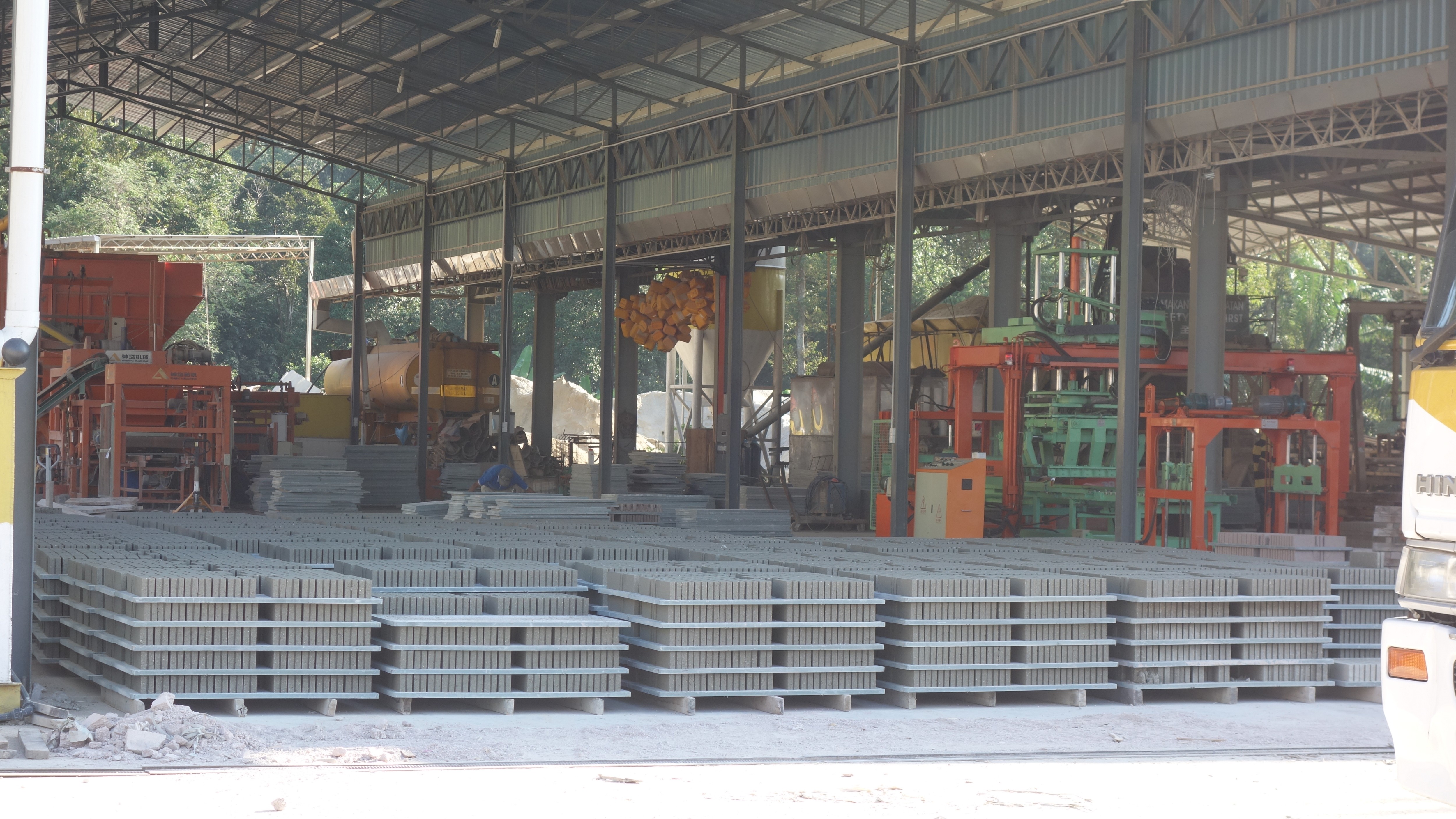 制磚機(jī),神塔機(jī)械,神塔磚機(jī),磚機(jī),廣西磚機(jī),神塔